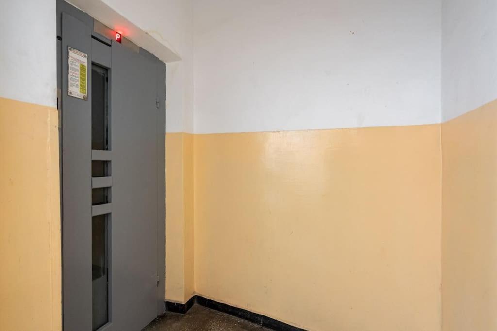 Sunny 2Br Flat - Top Location - Stunning Views Bucarest Esterno foto